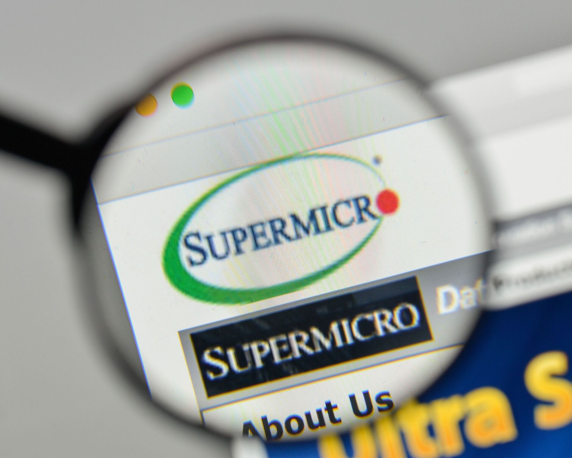 Supermicro (SMCI) aktie kommer 2025 att innebära en vändning? Invezz SE